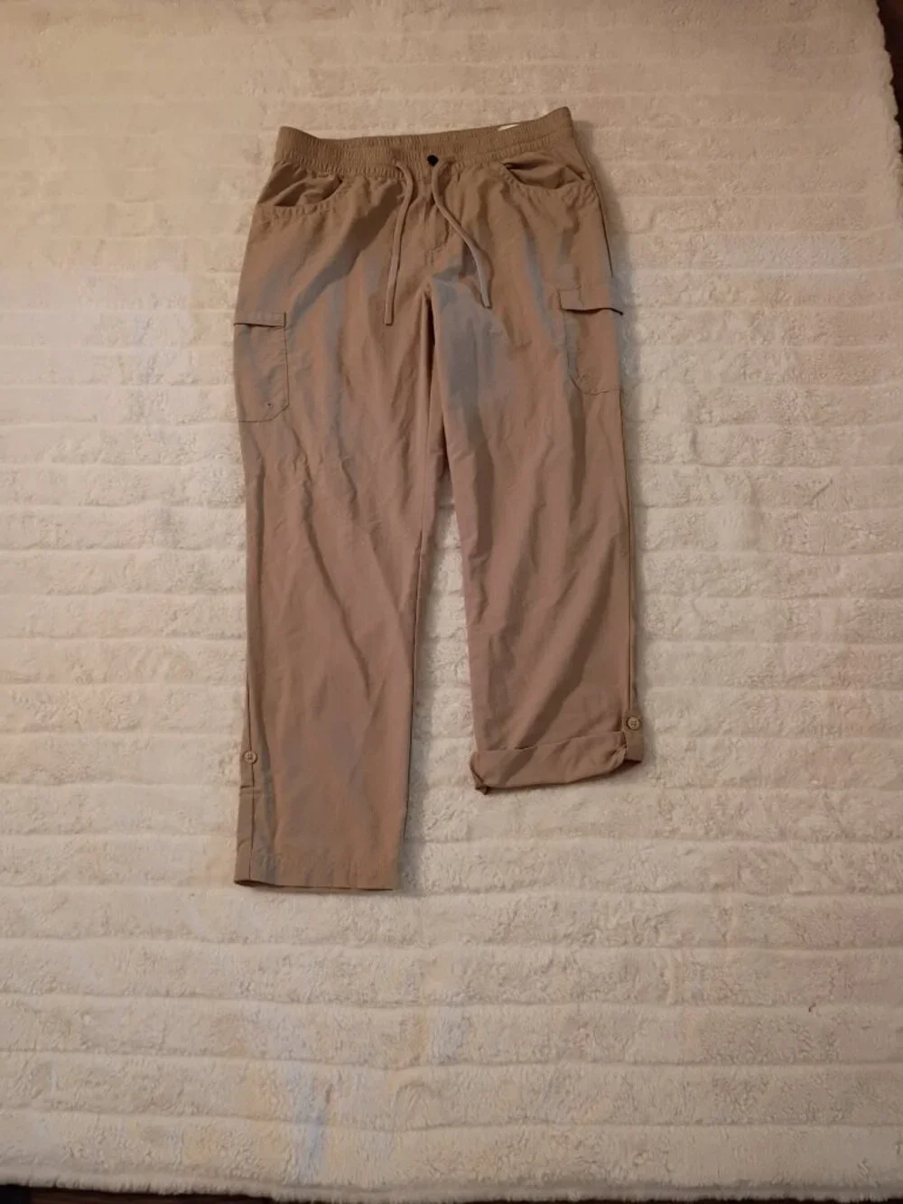 Columbia Capris - Picture 5 of 10